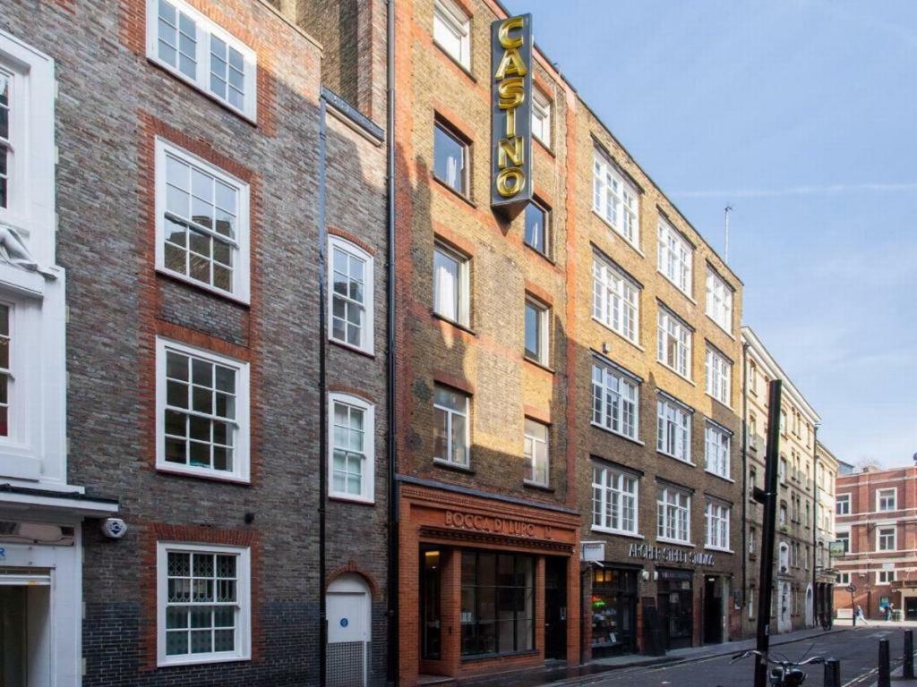 12 Archer Street Londres
